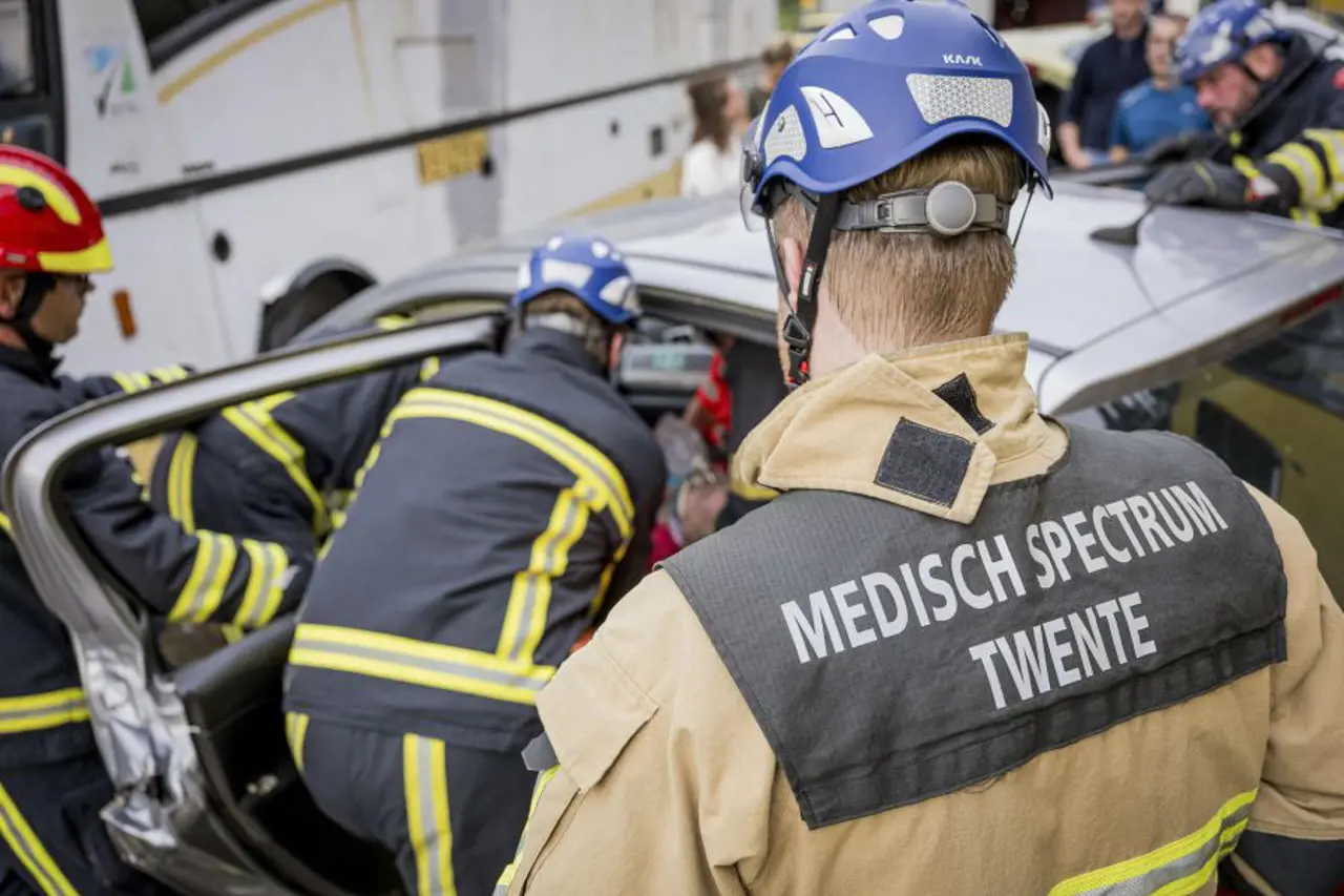 Mobiel medisch team traint op Twente Safety Campus